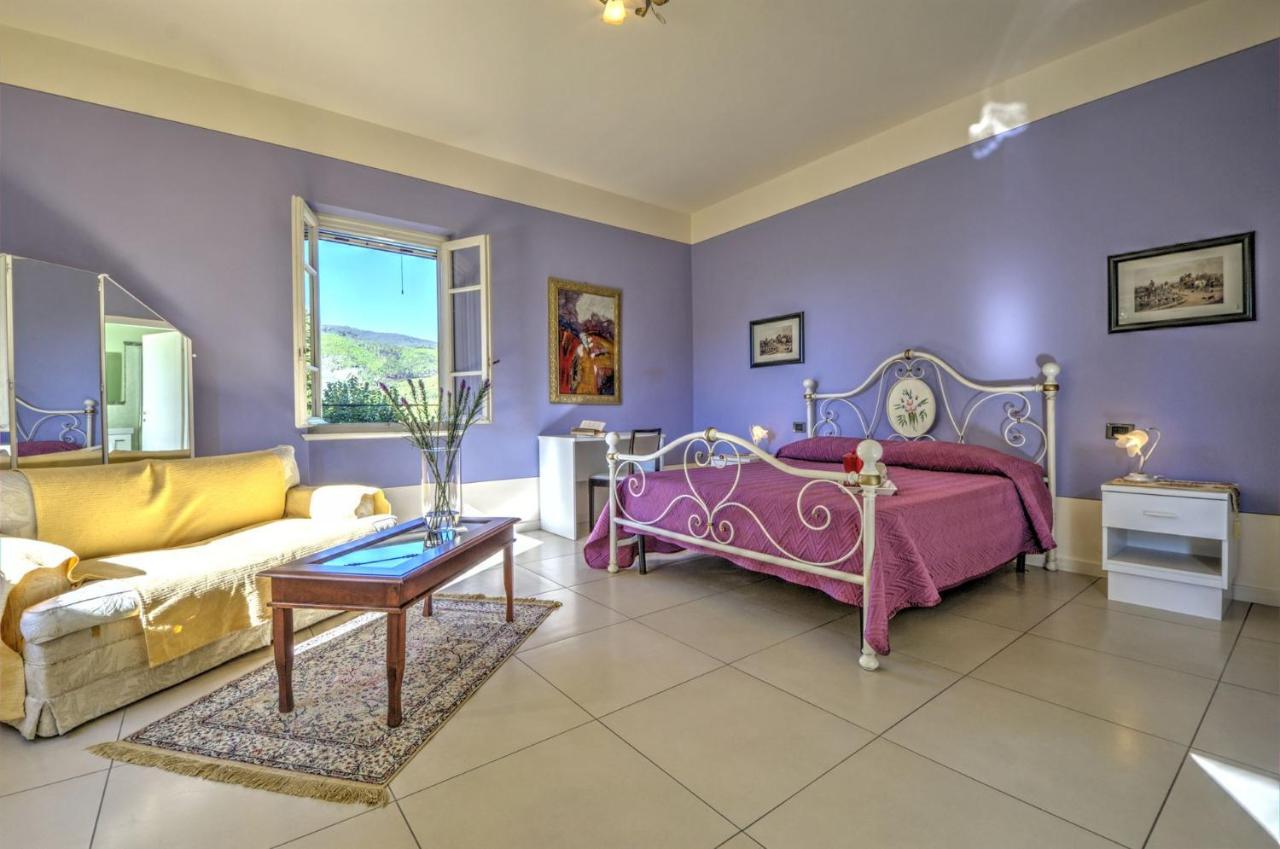 Lucca Cycling Holidays Il Tiglio Rooms SantʼAndrea di Compito Екстериор снимка