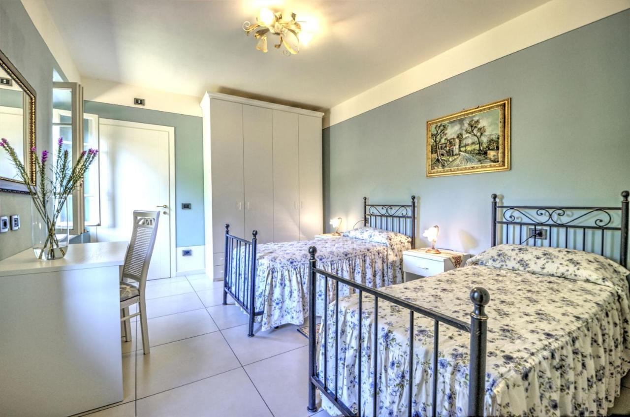 Lucca Cycling Holidays Il Tiglio Rooms SantʼAndrea di Compito Екстериор снимка